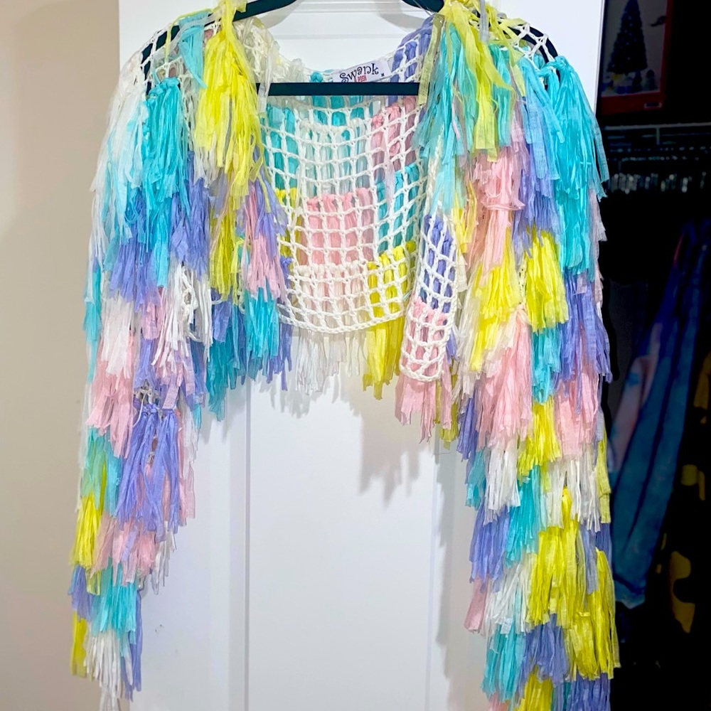 Cropped multicolored sweater